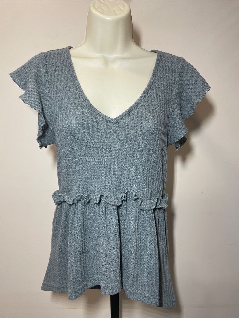 SHEIN Light Blue Textured V-Neck Ruffle Peplum Top